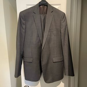 Calvin Klein 46L Suit